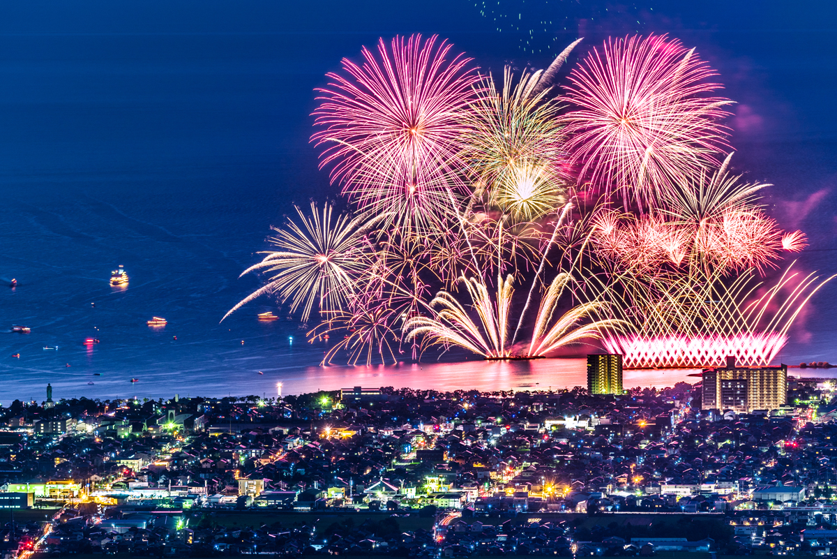 ８月５日 月 花火と絶景を楽しむ一日 へ お知らせ 賤ヶ岳リフト